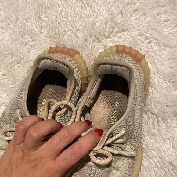 Yeezy Boost v2 350 citrine Men’s 4 men’s - Picture 3 of 5